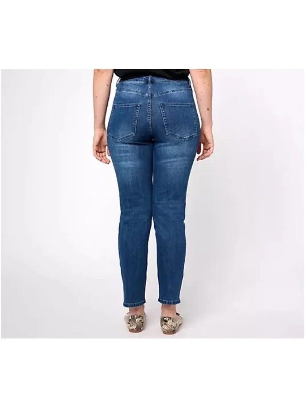 Girl with Curves Jeans Size 6 Petite Straight Adjustable Waist Medium Wash NEW
